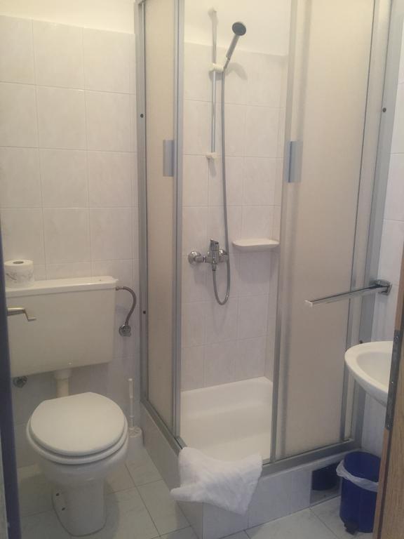 Studio Apartmani Topic Оміш Екстер'єр фото